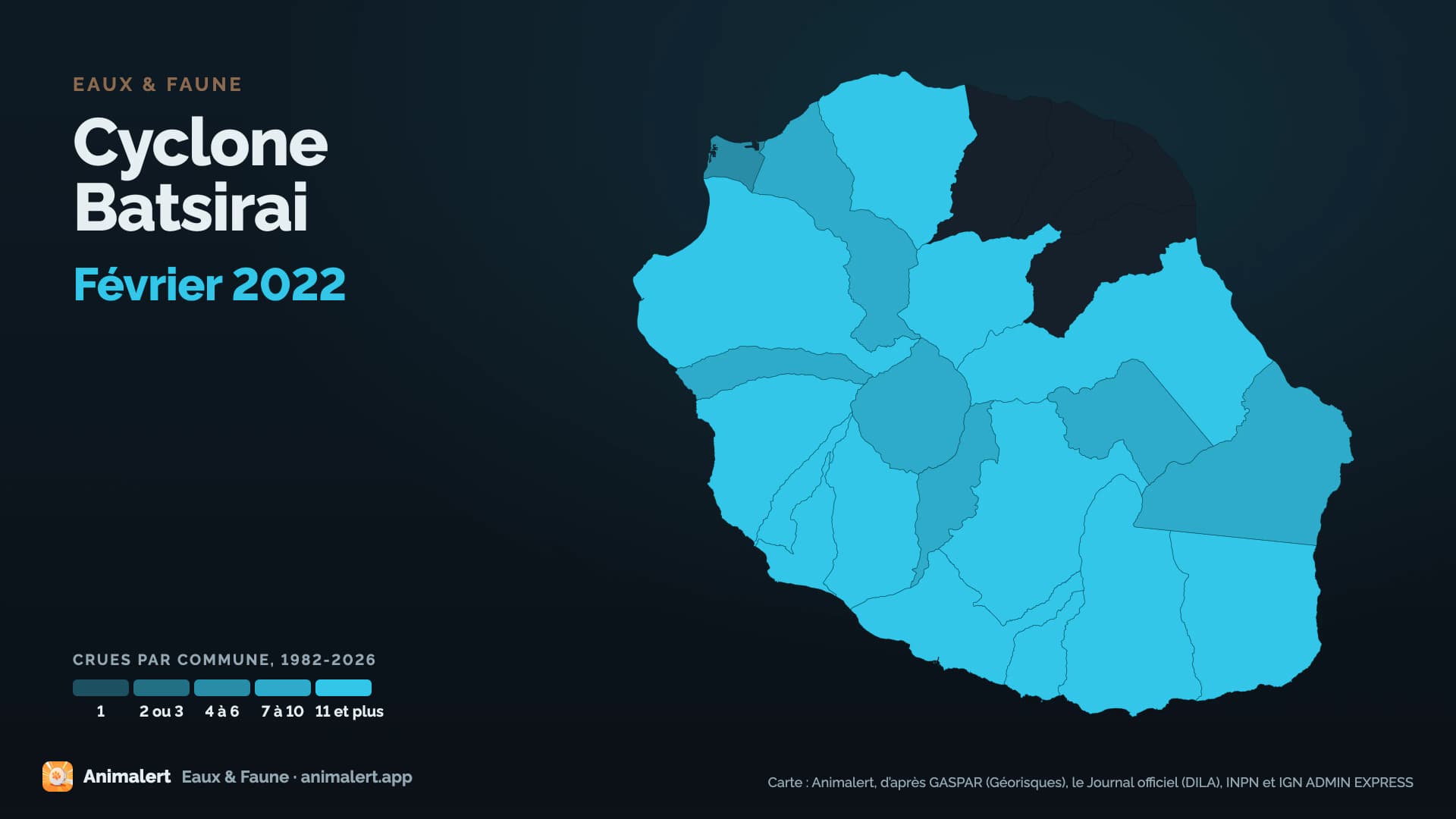 Carte : Cyclone Batsirai (février 2022). Les communes reconnues pour cette crue, colorées selon leur nombre de crues de 1982 à 2026, les sites Natura 2000 en corail.